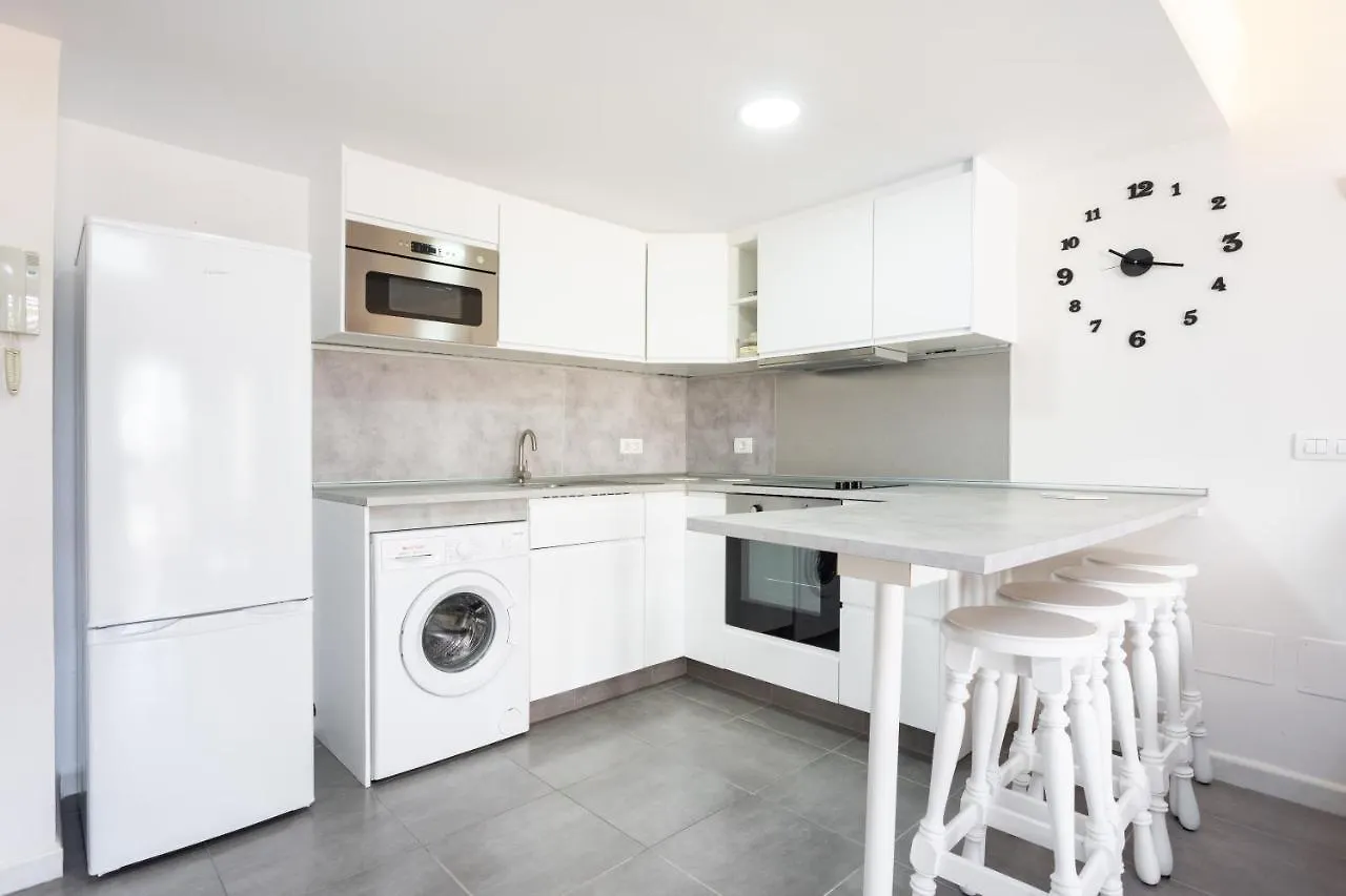 Neptuno Poll Y Beach Experience Puerto de Santiago  Apartment